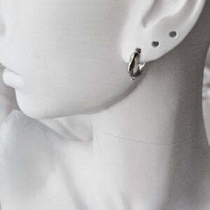 gümüş renk dalgalı mini halka küpe