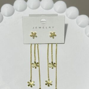 çiçekli sallantılı küpe