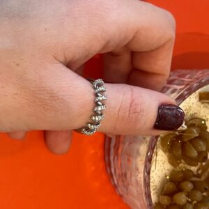 gümüş renk kablo şekilli yüzük