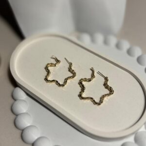 Yıldız şeklinde burgu küpe