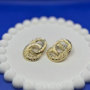 içe içe geçmiş kalın halka küpe